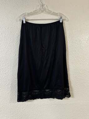 Vassarette Vintage Black Nylon Half Slip Skirt with Lace Trim Size 28